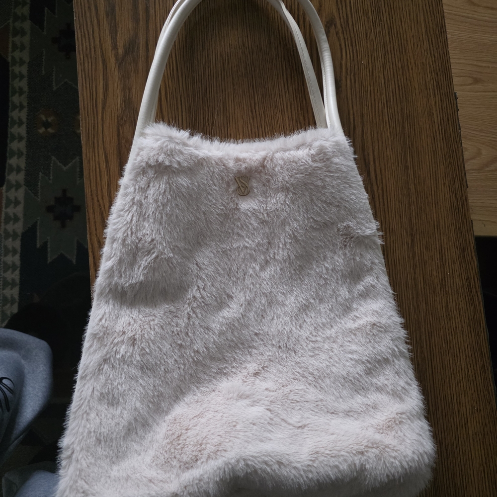 Victoria's Secret Soft Cream Shoulder Bag